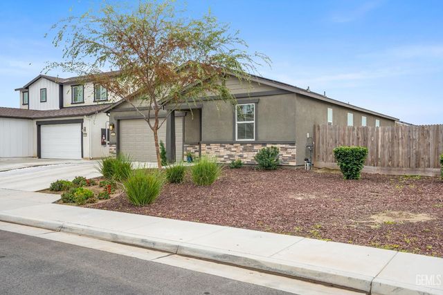 6009 Marconi Avenue, Bakersfield, CA 93313