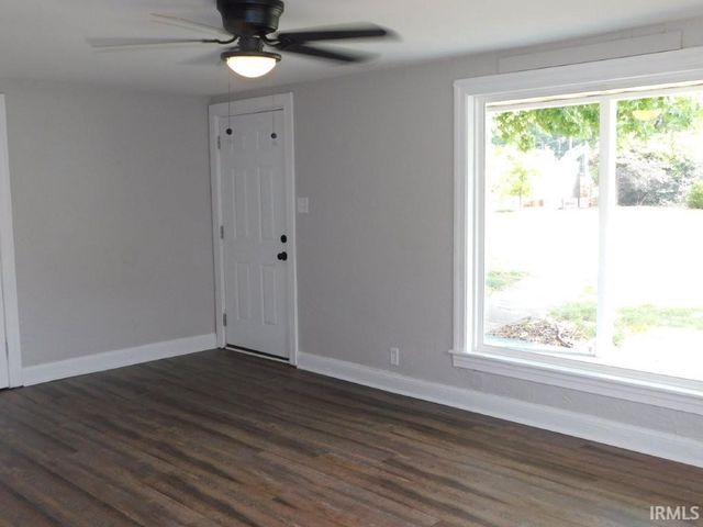 1144 E Blackford Avenue, Evansville, IN 47714