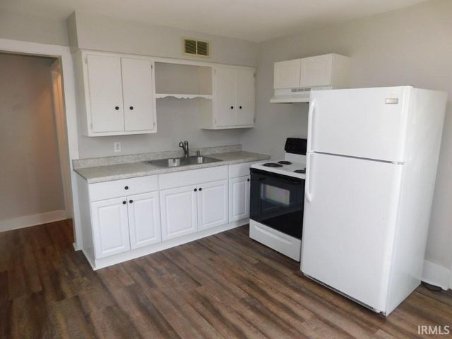 1144 E Blackford Avenue, Evansville, IN 47714