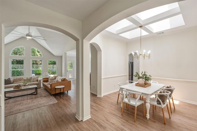 262 Misty Dawn Drive, The Woodlands, TX 77385