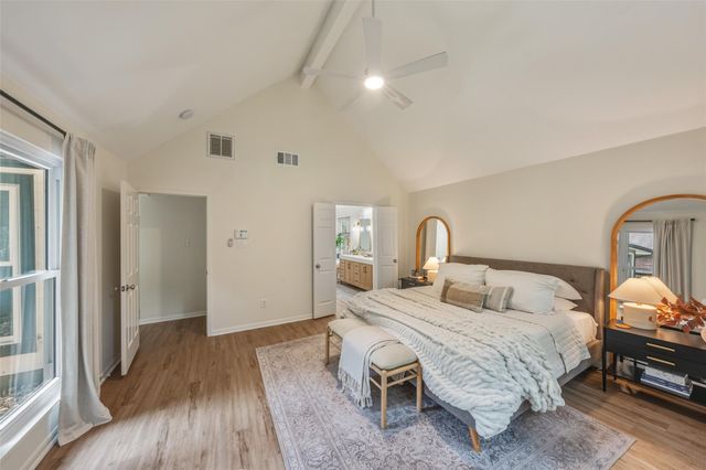 262 Misty Dawn Drive, The Woodlands, TX 77385