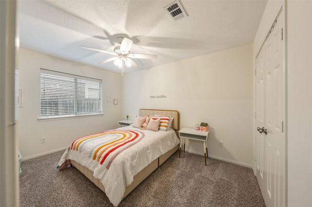 262 Misty Dawn Drive, The Woodlands, TX 77385
