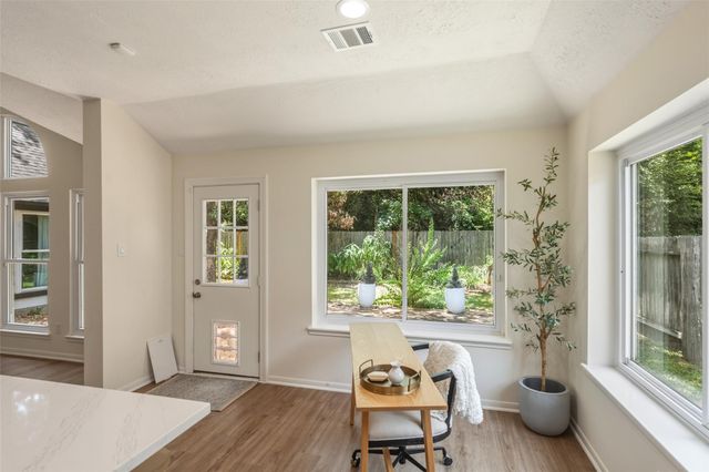 262 Misty Dawn Drive, The Woodlands, TX 77385