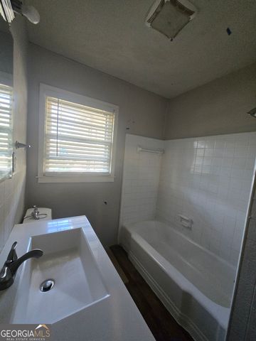 961 Dixie Drive, Jonesboro, GA 30236