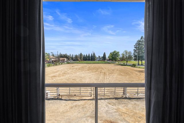 703 N Shirk Road, Visalia, CA 93291