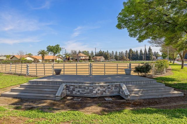 703 N Shirk Road, Visalia, CA 93291