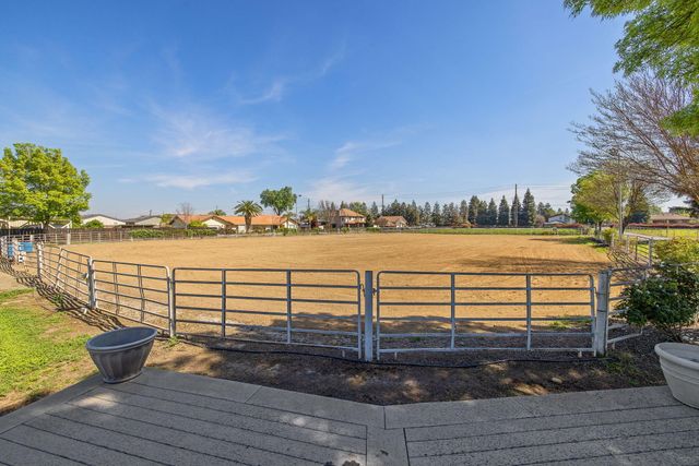 703 N Shirk Road, Visalia, CA 93291