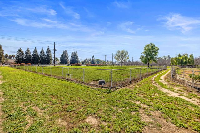 703 N Shirk Road, Visalia, CA 93291