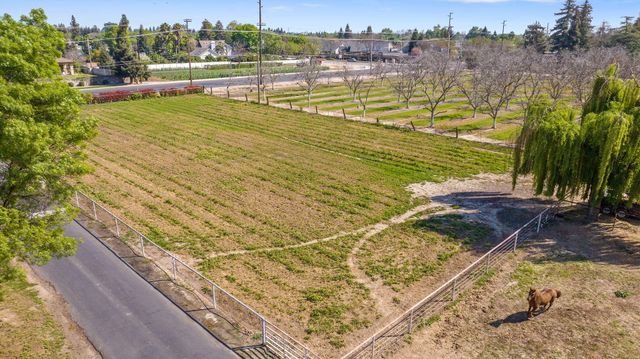 703 N Shirk Road, Visalia, CA 93291