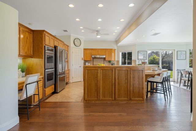 703 N Shirk Road, Visalia, CA 93291