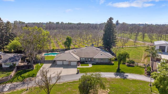 703 N Shirk Road, Visalia, CA 93291