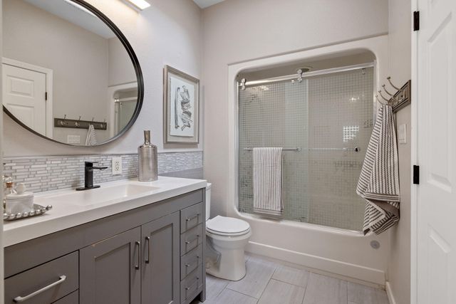 703 N Shirk Road, Visalia, CA 93291