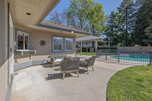 703 N Shirk Road, Visalia, CA 93291