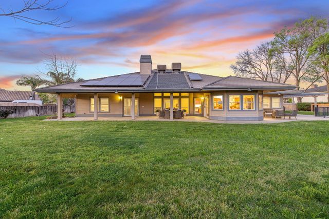 703 N Shirk Road, Visalia, CA 93291