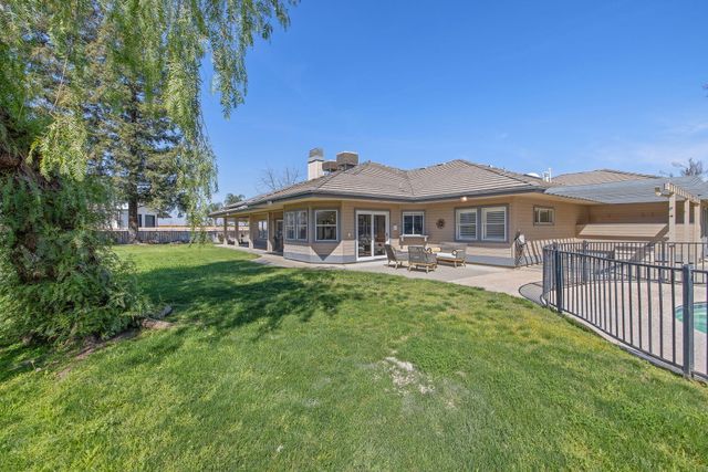 703 N Shirk Road, Visalia, CA 93291