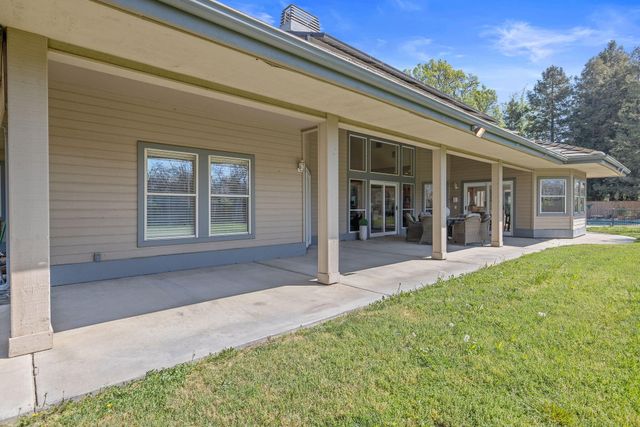 703 N Shirk Road, Visalia, CA 93291