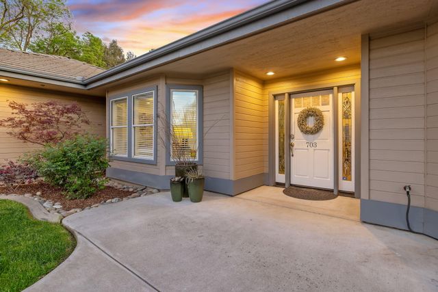 703 N Shirk Road, Visalia, CA 93291