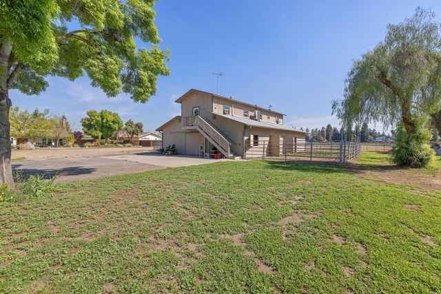 703 N Shirk Road, Visalia, CA 93291