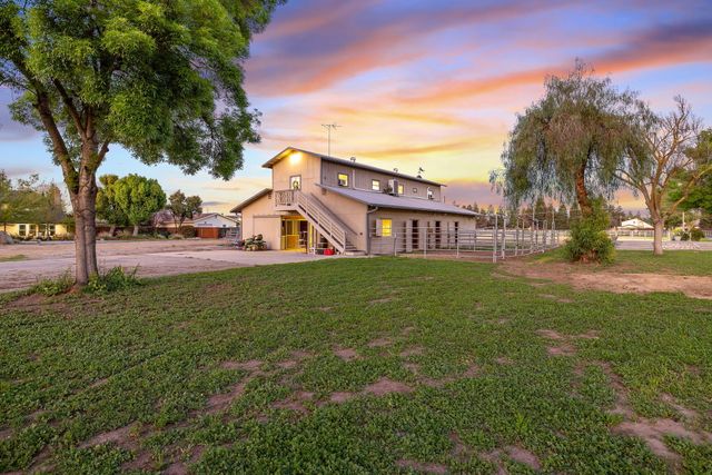 703 N Shirk Road, Visalia, CA 93291