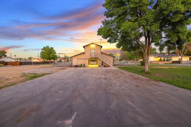 703 N Shirk Road, Visalia, CA 93291