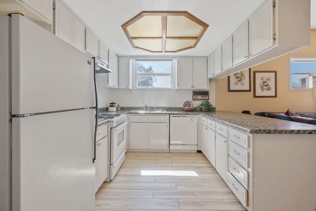 703 N Shirk Road, Visalia, CA 93291