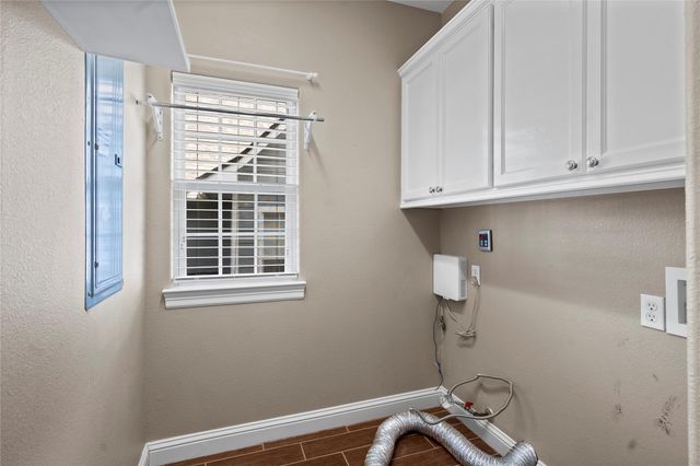 361 Bridgelanding, Onalaska, TX 77360