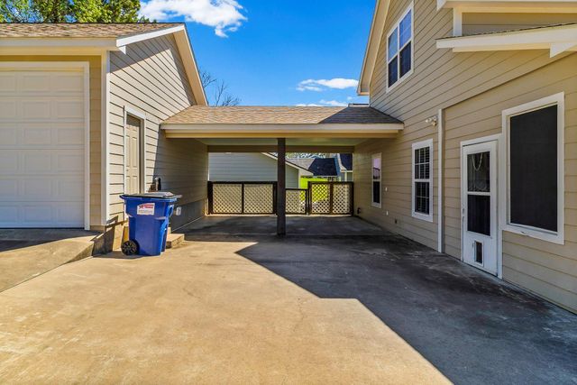 361 Bridgelanding, Onalaska, TX 77360