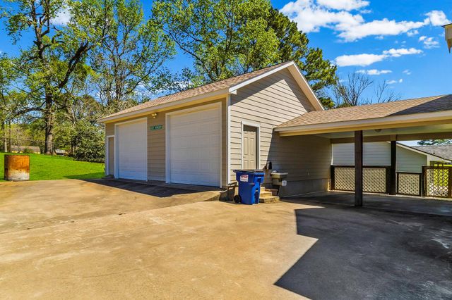 361 Bridgelanding, Onalaska, TX 77360