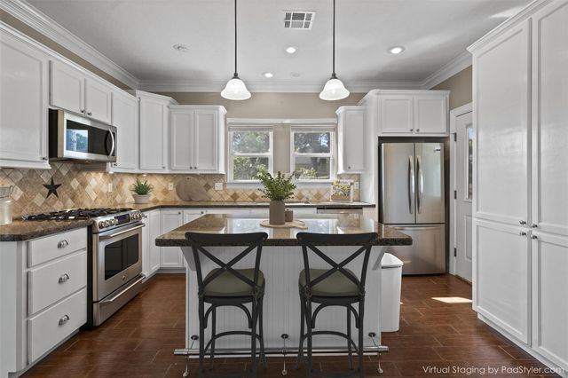 361 Bridgelanding, Onalaska, TX 77360