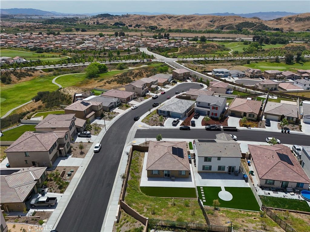 Image 33 of property listing at 35302 Garcia, Beaumont, CA 92223