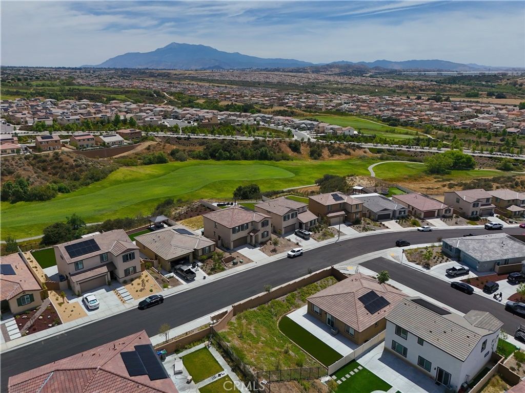 Image 34 of property listing at 35302 Garcia, Beaumont, CA 92223