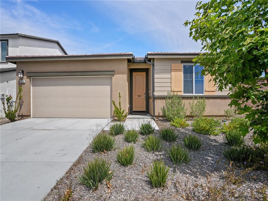 Image 3 of property listing at 35302 Garcia, Beaumont, CA 92223