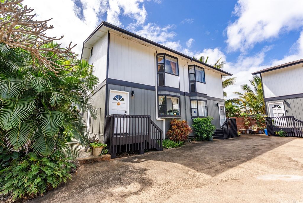 68-037 Apuhihi Street A, Waialua, HI 96791