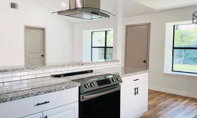 3230 Dragonwick Drive, Houston, TX 77045
