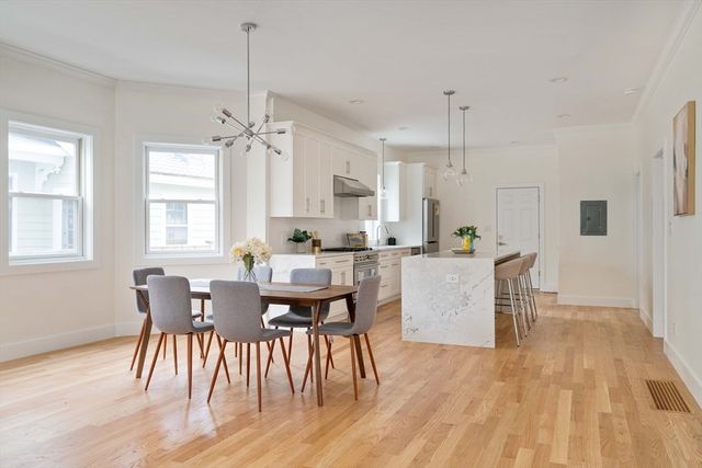 23 Franklin St 1, Somerville, MA 02145