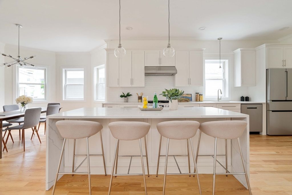 23 Franklin St 1, Somerville, MA 02145