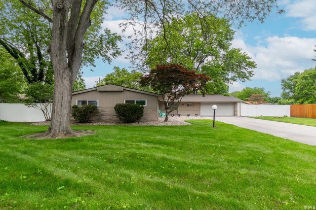 8520 Fiesta Way, Fort Wayne, IN 46815