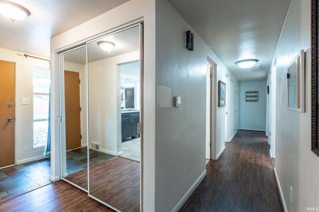 8520 Fiesta Way, Fort Wayne, IN 46815