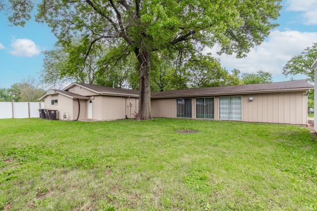 8520 Fiesta Way, Fort Wayne, IN 46815