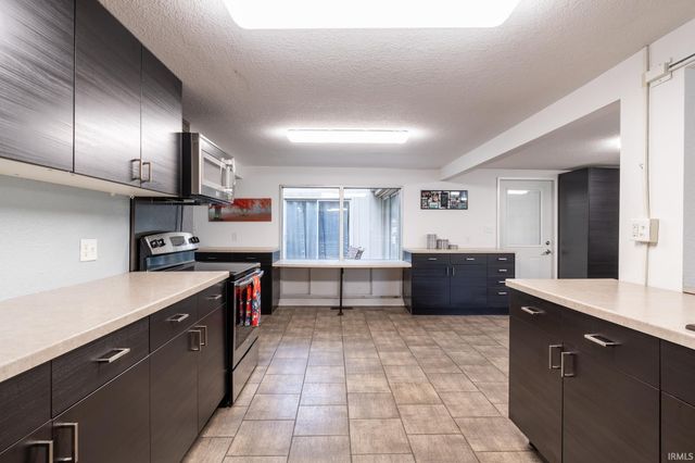 8520 Fiesta Way, Fort Wayne, IN 46815