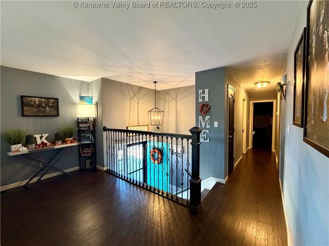 1913 Bona Vista Drive, Charleston, WV 25311