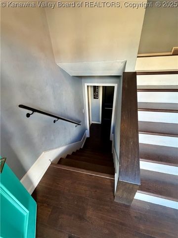 1913 Bona Vista Drive, Charleston, WV 25311