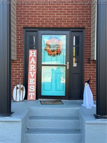 1913 Bona Vista Drive, Charleston, WV 25311