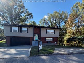 1913 Bona Vista Drive, Charleston, WV 25311