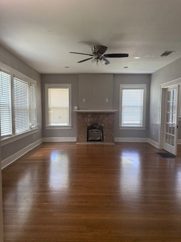 2701 Stuart Drive, Fort Worth, TX 76104