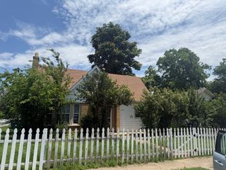 2701 Stuart Drive, Fort Worth, TX 76104