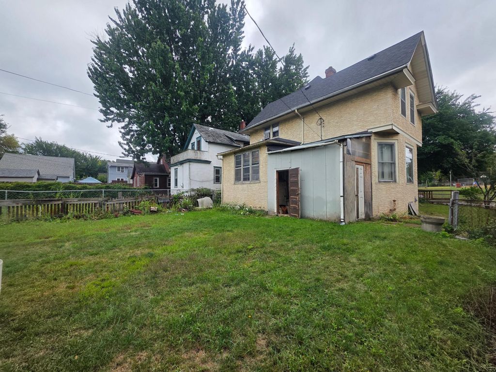 781 Lawson Avenue E, Saint Paul, MN 55106 — photo 2