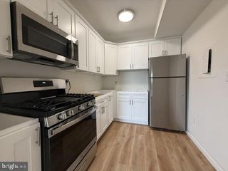 2661 MAIN ST #6, Lawrence Township, NJ 08648