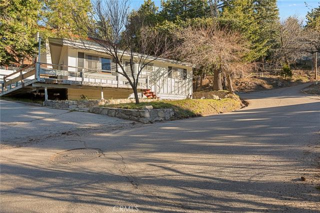 1164 Bear Springs, Rimforest, CA 92378