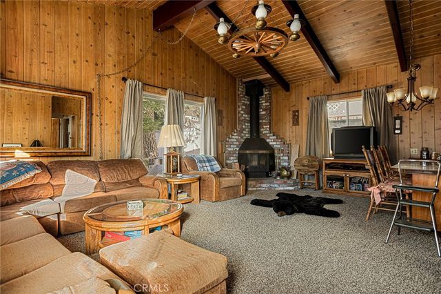 1164 Bear Springs, Rimforest, CA 92378